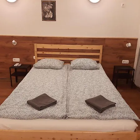 Apartman Voeroesmarty Budapest