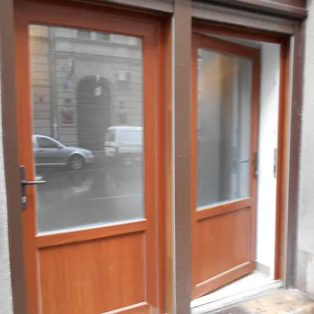 Apartman Voeroesmarty Budapest