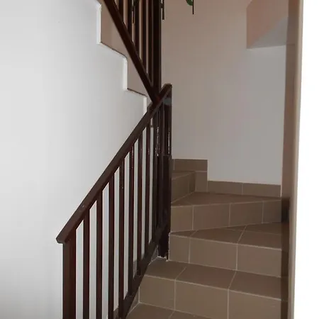 Διαμέρισμα Apartman Vorosmarty *