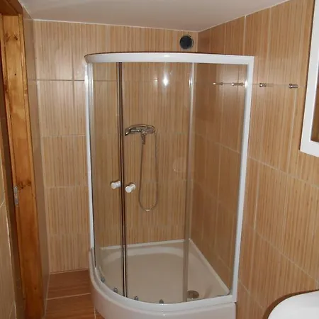 Apartment Apartman Voeroesmarty