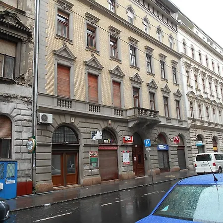 Apartman Voeroesmarty Apartment Budapest