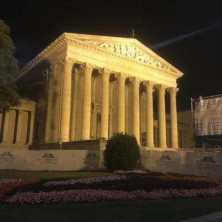 Apartman Voeroesmarty Budapest