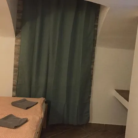 Apartman Vorosmarty Διαμέρισμα *
