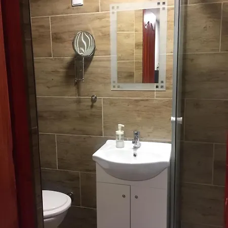 Apartman Voeroesmarty *
